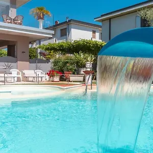 https://hotel-benaco-colombare-di-sirmione.it-lombardy.com